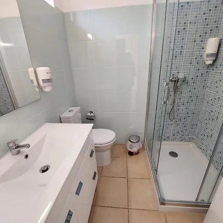 A Casa Da Portugal * אלבופיירה